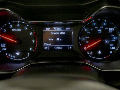 Used 2022 Chevrolet TrailBlazer LT w/ Convenience Package FWD image 33