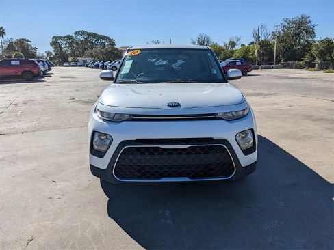Used 2020 Kia Soul LX image 4
