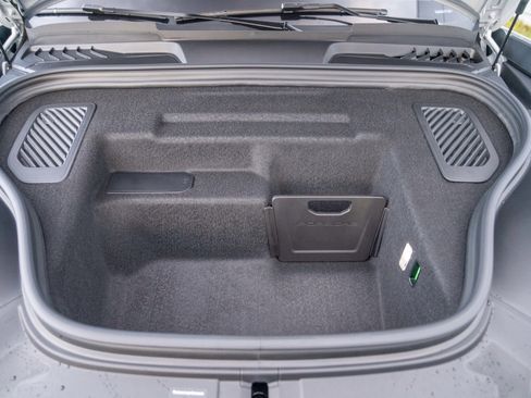 New 2026 Porsche Macan 4 Electric image 28