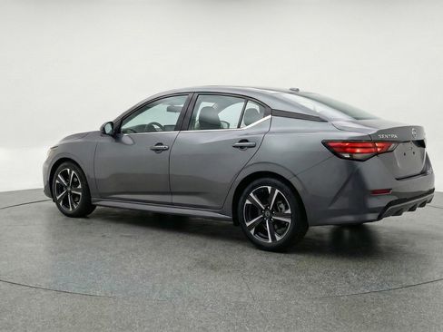 Used 2025 Nissan Sentra SV FWD image 6