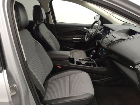 Used 2017 Ford Escape SE w/ SE Sport Appearance Package image 21