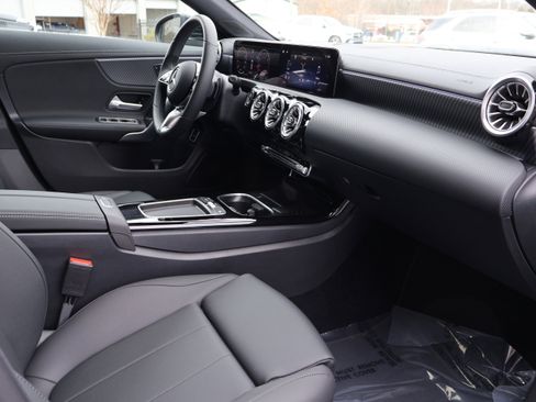 Certified 2024 Mercedes-Benz CLA 250 4MATIC image 27