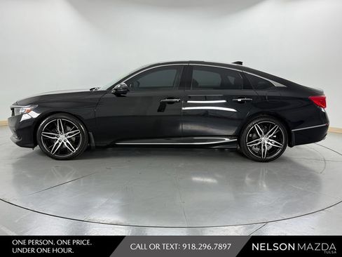 Used 2022 Honda Accord Touring image 9