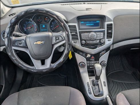Used 2013 Chevrolet Cruze LT w/ RS Package FWD image 10