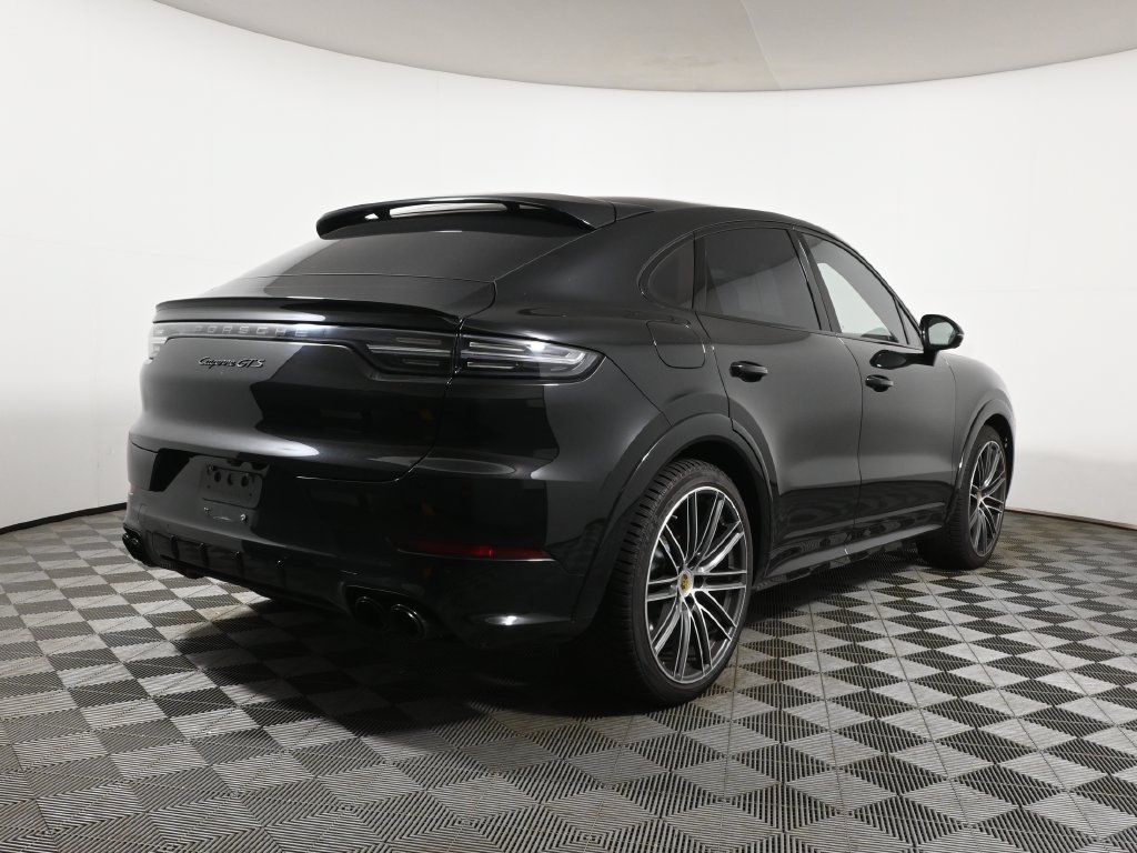 Used 2023 Porsche Cayenne GTS AWD/4WD image 11