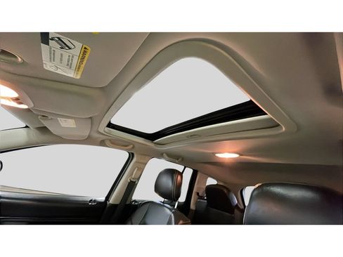 Used 2014 Jeep Compass Latitude w/ Sun/Sound Group AWD/4WD image 15
