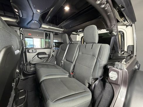 Used 2025 Jeep Wrangler Unlimited Rubicon 4xe w/ Convenience Group image 22