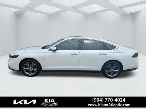 Used 2024 Honda Accord EX image 6