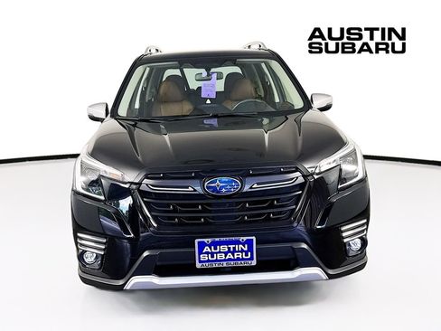 Used 2023 Subaru Forester Touring AWD/4WD image 2