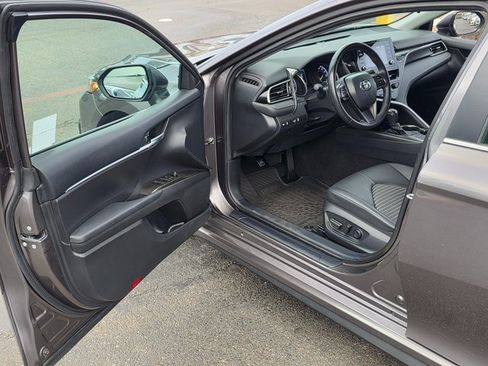 Used 2024 Toyota Camry SE image 37