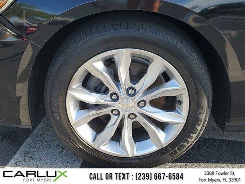 Used 2020 Chevrolet Malibu LT w/ Leather Package image 8