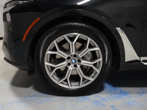 Used 2023 BMW X7 xDrive40i w/ Premium Package AWD/4WD image 41