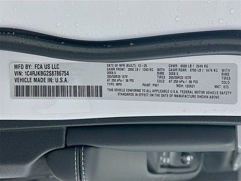 New 2025 Jeep Grand Cherokee L Limited image 19