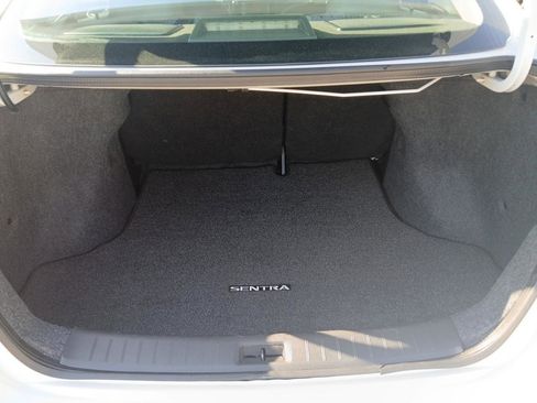 Used 2019 Nissan Sentra SV w/ Special Edition Package image 9