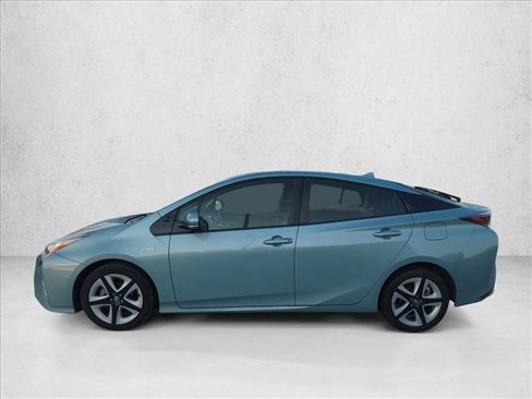 Used 2017 Toyota Prius Three Touring w/ Carpet Mat Package FWD image 7
