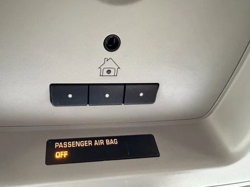 Used 2015 Chevrolet Suburban LT w/ Luxury Package image 61