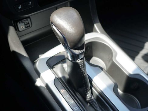 Used 2022 Chevrolet Colorado ZR2 AWD/4WD image 12