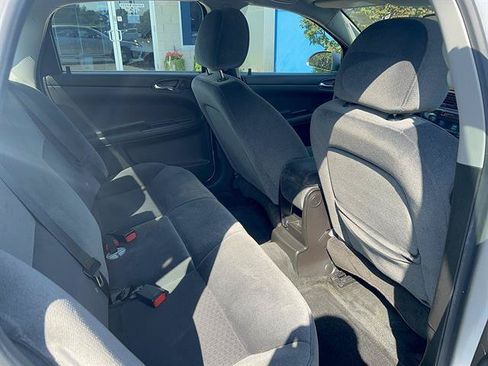 Used 2011 Chevrolet Impala LS FWD image 15