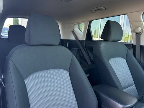 Certified 2023 Kia Soul LX FWD image 17
