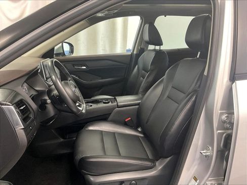 Used 2023 Nissan Rogue SV w/ SV Premium B Package AWD/4WD image 10