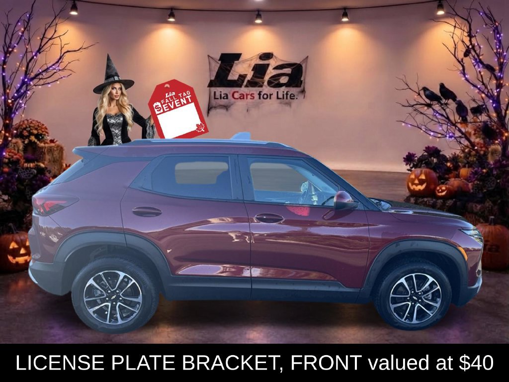 Used 2024 Chevrolet TrailBlazer LT AWD/4WD image 2