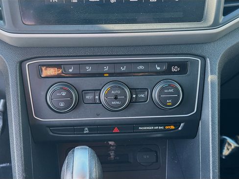 Used 2021 Volkswagen Atlas SE image 14