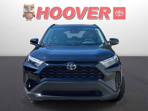 Used 2025 Toyota RAV4 XLE w/ Convenience Package FWD image 6