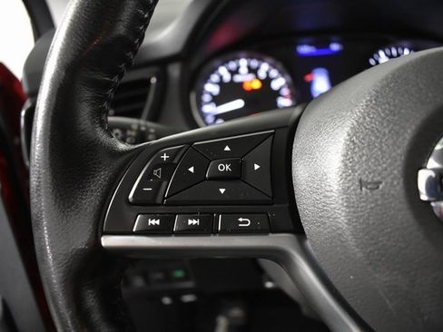 Certified 2021 Nissan Rogue Sport SV image 16