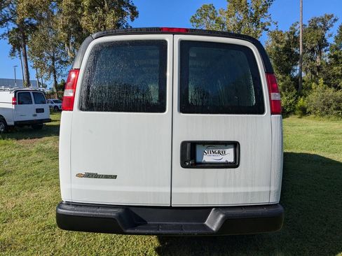 New 2025 Chevrolet Express 2500 Work Van w/ Driver Convenience Package image 6