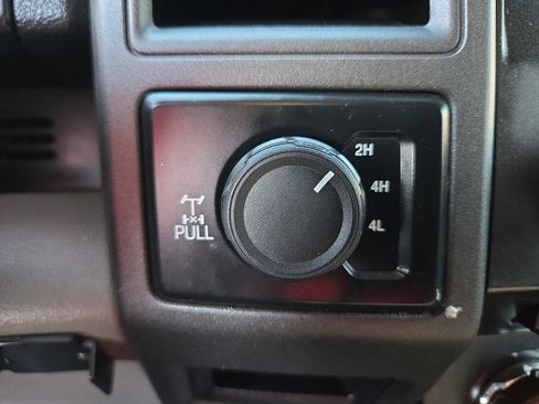 Used 2017 Ford F250 XL w/ Power Equipment Group image 20