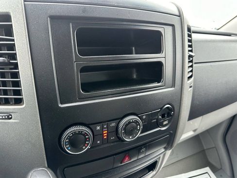 Used 2012 Mercedes-Benz Sprinter 2500 image 13