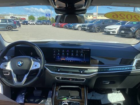 Used 2026 BMW X7 xDrive40i AWD/4WD image 22
