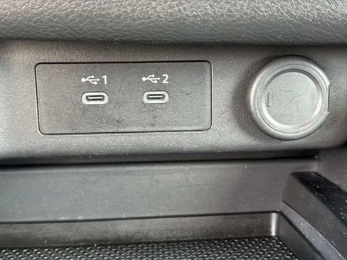 Used 2025 Nissan Rogue SV AWD/4WD image 40