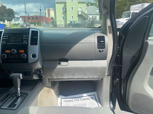 Used 2014 Nissan Frontier SV w/ SV Value Truck Package image 28