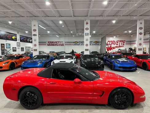 Used 2002 Chevrolet Corvette Convertible w/ Preferred Equipment Group2 image 5