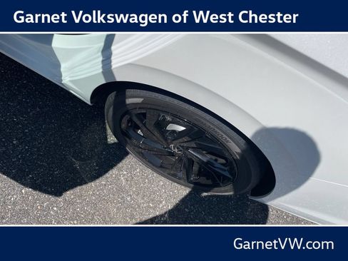 New 2026 Volkswagen Jetta SE FWD image 30
