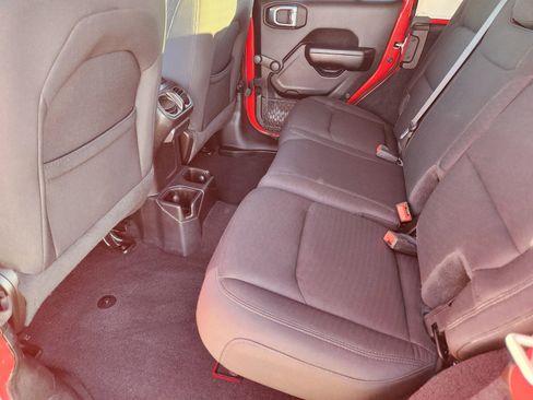 Used 2020 Jeep Wrangler Unlimited Sport image 33