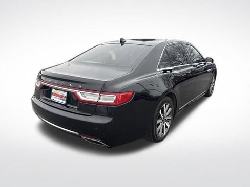 Used 2018 Lincoln Continental Premiere image 5