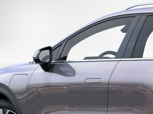 New 2026 Chevrolet Equinox EV LT w/ Convenience Package II FWD image 12