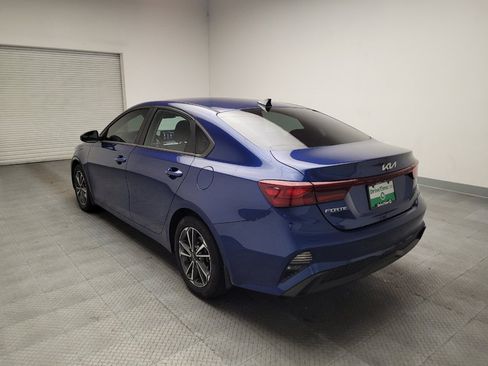 Used 2022 Kia Forte LXS FWD image 5