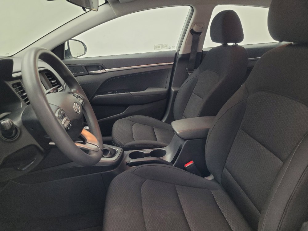 Used 2020 Hyundai Elantra SE w/ Cargo Package (C1) FWD image 17