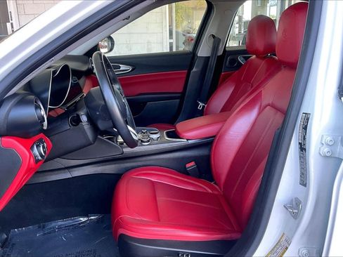Used 2021 Alfa Romeo Giulia Ti w/ Nero Edizione RWD image 26
