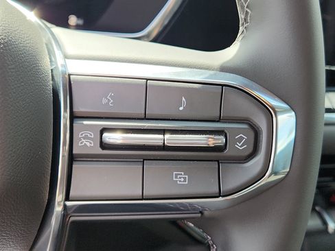 New 2026 GMC Canyon Elevation w/ Convenience Package image 17