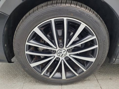 Used 2016 Volkswagen Jetta Sport w/ Lighting Package FWD image 31