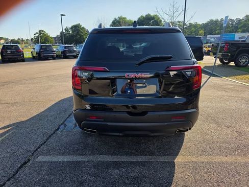 Used 2023 GMC Acadia SLE w/ Driver Convenience Package AWD/4WD image 3