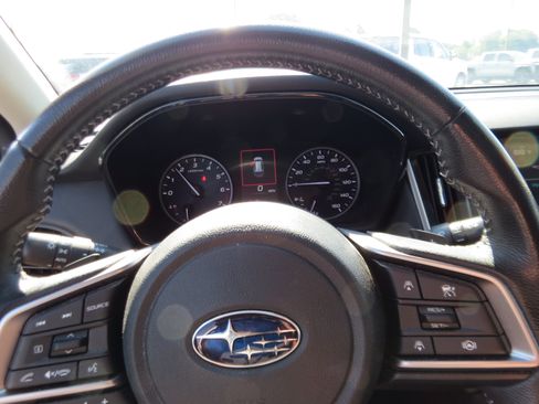 Used 2023 Subaru Outback Premium AWD/4WD image 18