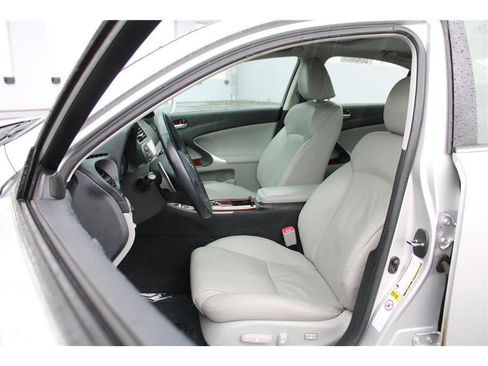 Used 2008 Lexus IS 250 RWD image 8