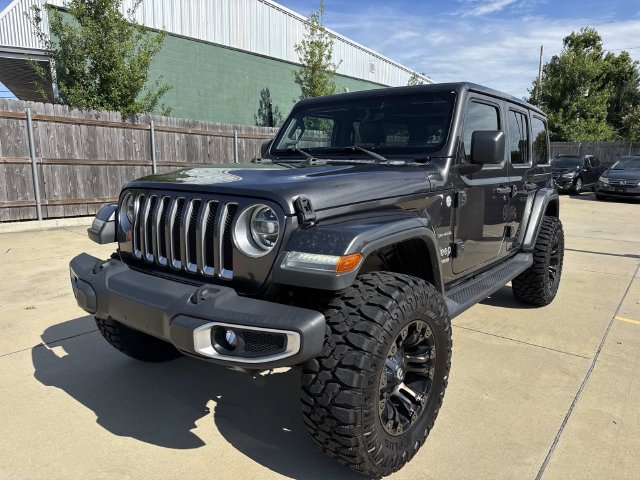 Used 2018 Jeep Wrangler Unlimited Sahara AWD/4WD image 3