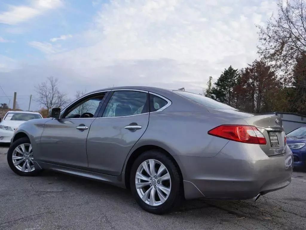 Used 2011 INFINITI M37 w/ Premium Pkg RWD image 19