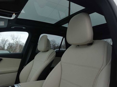 Used 2026 Mercedes-Benz GLC 300 4MATIC image 31